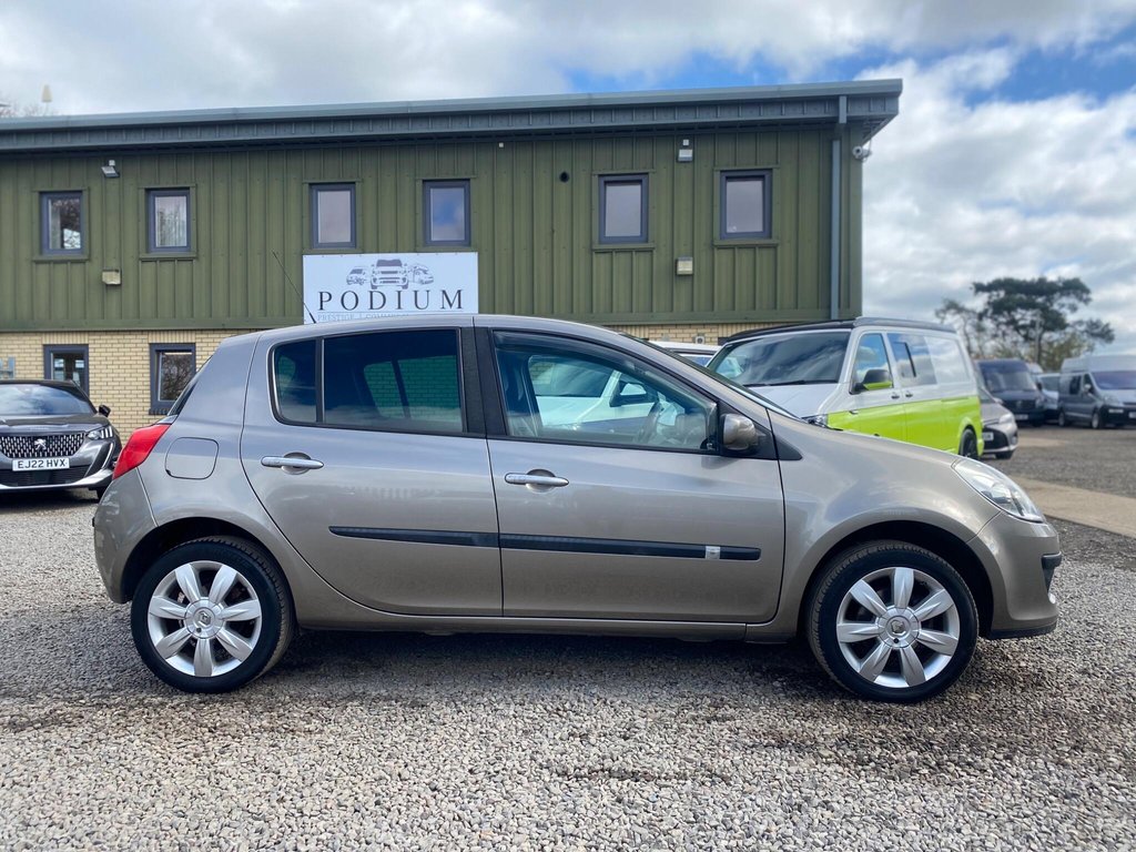 Used Renault Clio 2009 for sale - 78117609: Photo 23