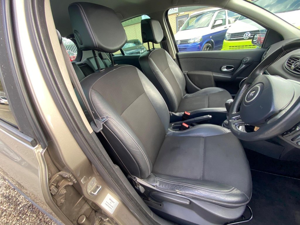 Used Renault Clio 2009 for sale - 78117609: Photo 30