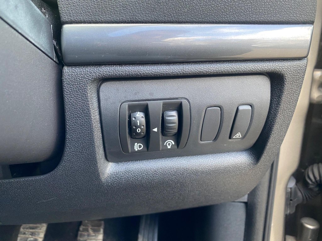 Used Renault Clio 2009 for sale - 78117609: Photo 36