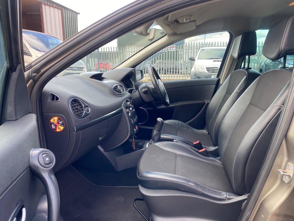Used Renault Clio 2009 for sale - 78117609: Photo 47