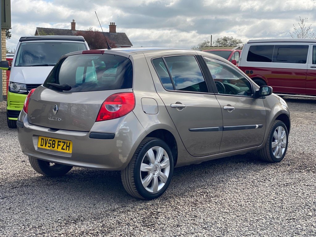 Used Renault Clio 2009 for sale - 78117609: Photo 5
