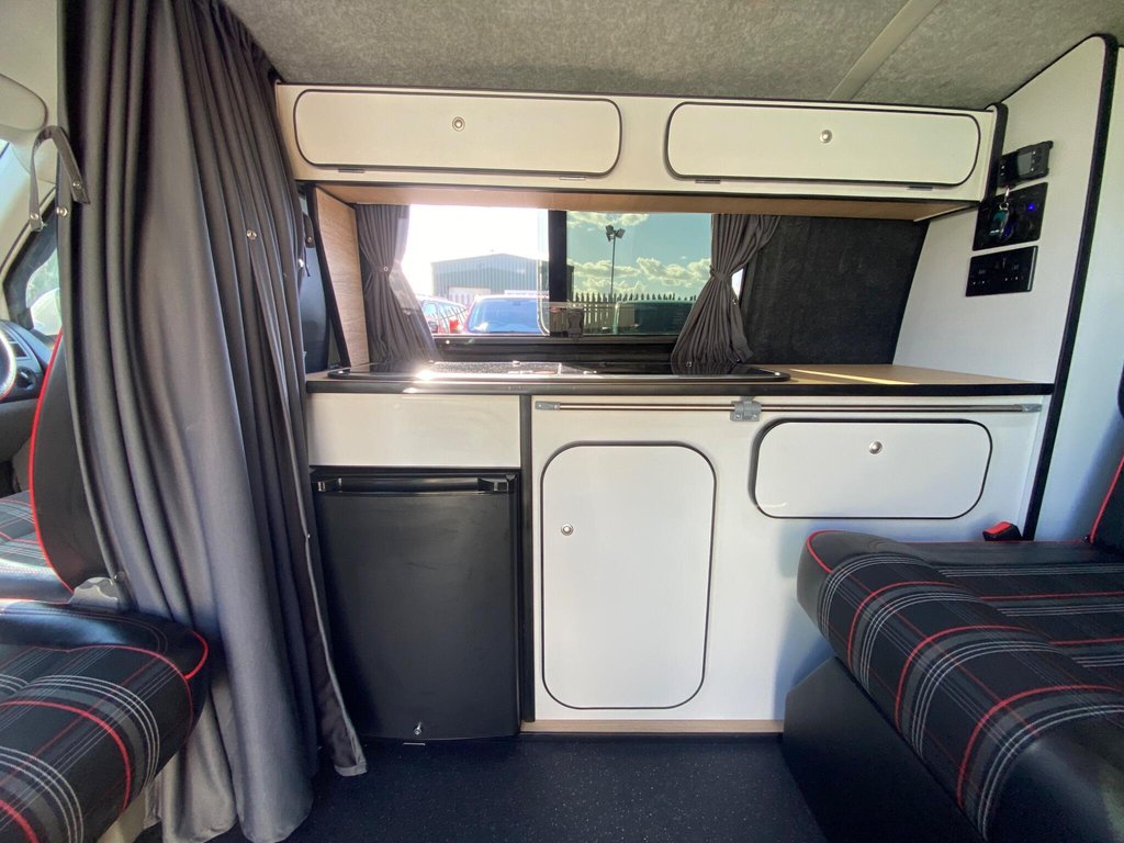 Used Volkswagen Transporter 2011 for sale - 77897611: Photo 11