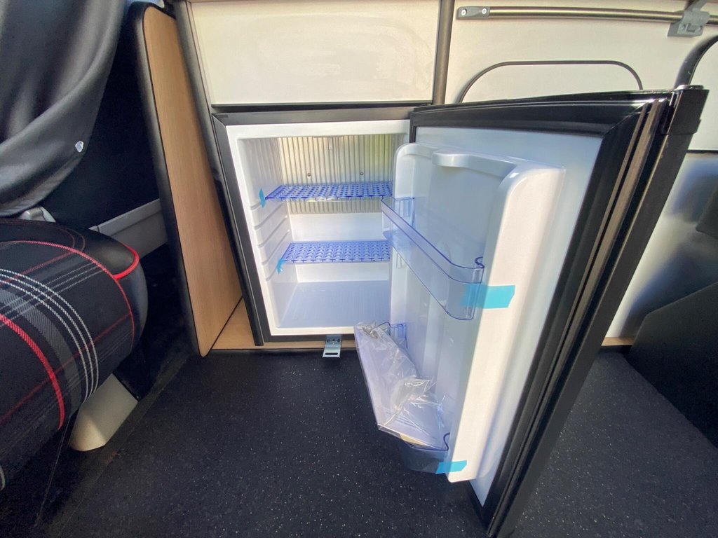 Used Volkswagen Transporter 2011 for sale - 77897611: Photo 12