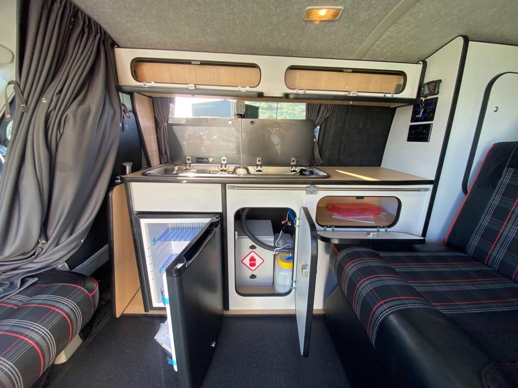 Used Volkswagen Transporter 2011 for sale - 77897611: Photo 22