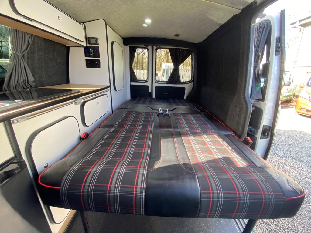 Used Volkswagen Transporter 2011 for sale - 77897611: Photo 25