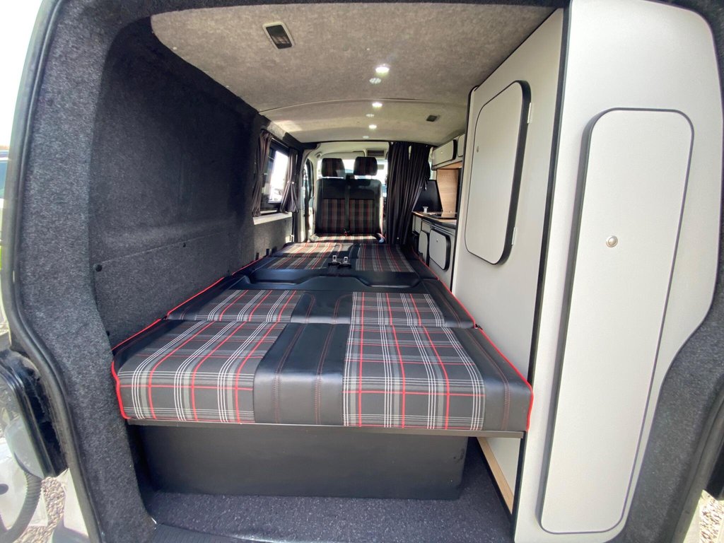 Used Volkswagen Transporter 2011 for sale - 77897611: Photo 28