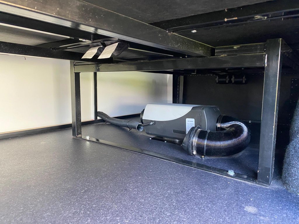 Used Volkswagen Transporter 2011 for sale - 77897611: Photo 35