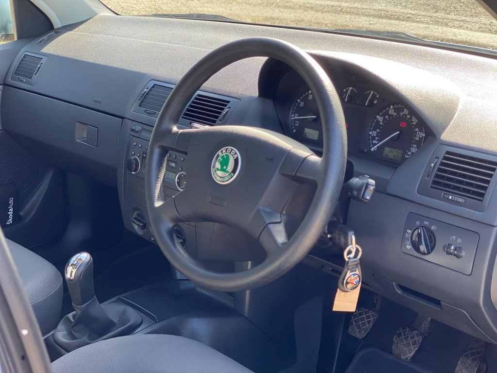 Used Skoda Fabia 2002 for sale - 78059565: Photo 29