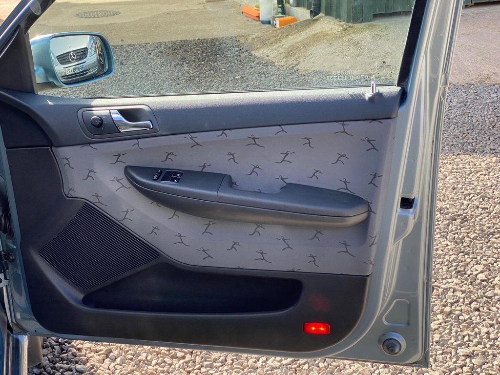 Used Skoda Fabia 2002 for sale - 78059565: Photo 42