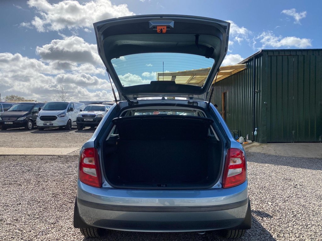 Used Skoda Fabia 2002 for sale - 78059565: Photo 47