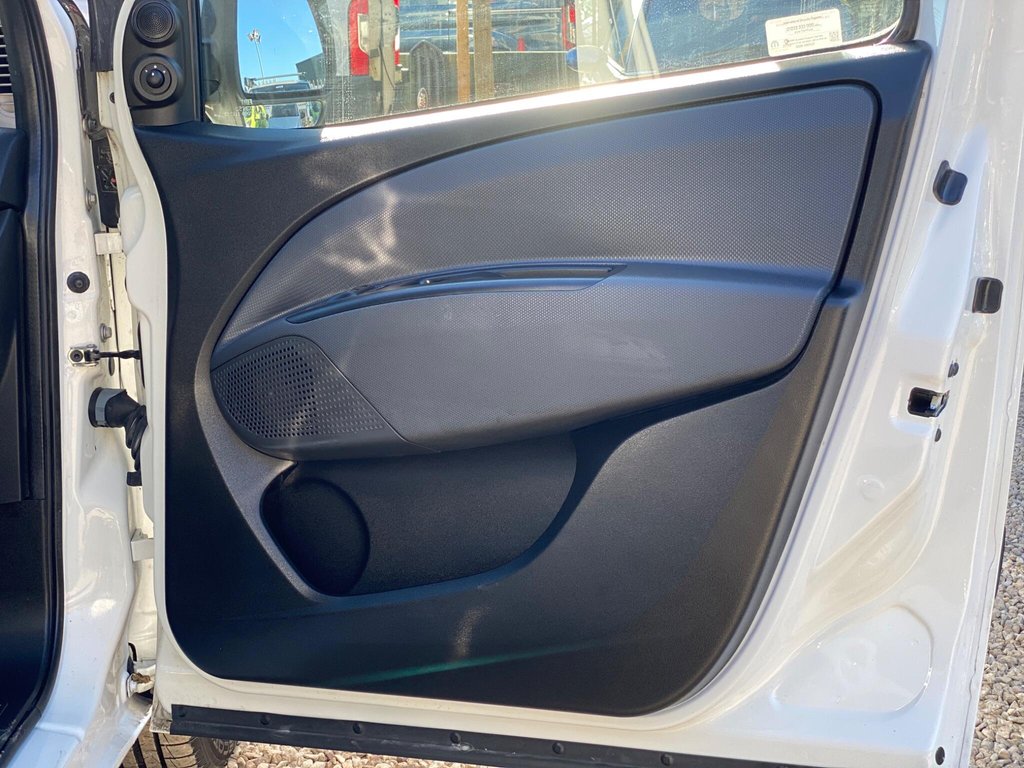 Used Fiat Doblo 2022 for sale - 76372557: Photo 40