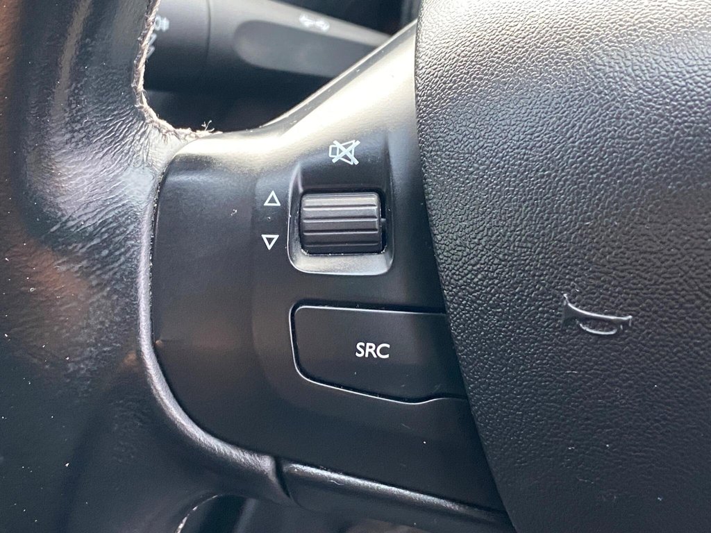 Used Peugeot 2008 2017 for sale - 76510246: Photo 38