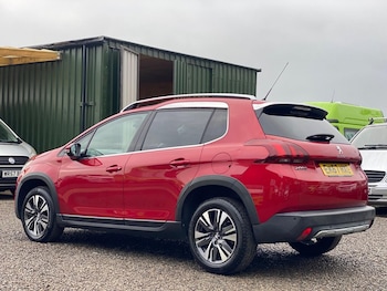 Used Peugeot 2008 2017 for sale - 76510246: Photo