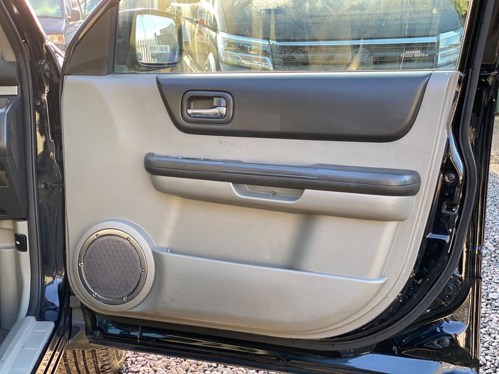 Used Nissan X-Trail 2002 for sale - 77313381: Photo 42