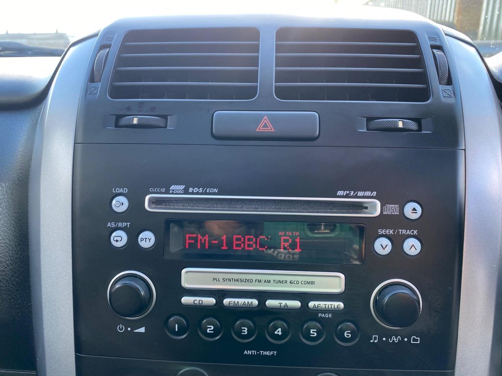 Used Suzuki Grand Vitara 2011 for sale - 76631844: Photo 27