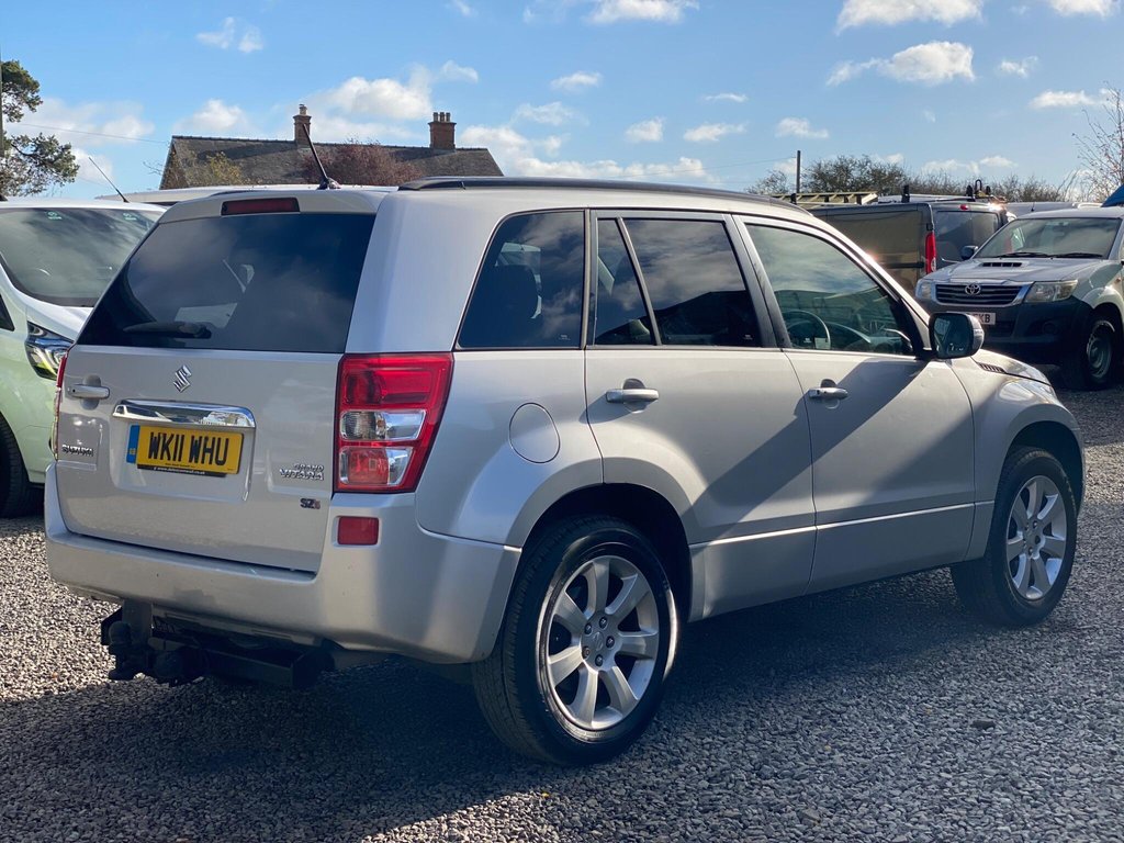 Used Suzuki Grand Vitara 2011 for sale - 76631844: Photo 5