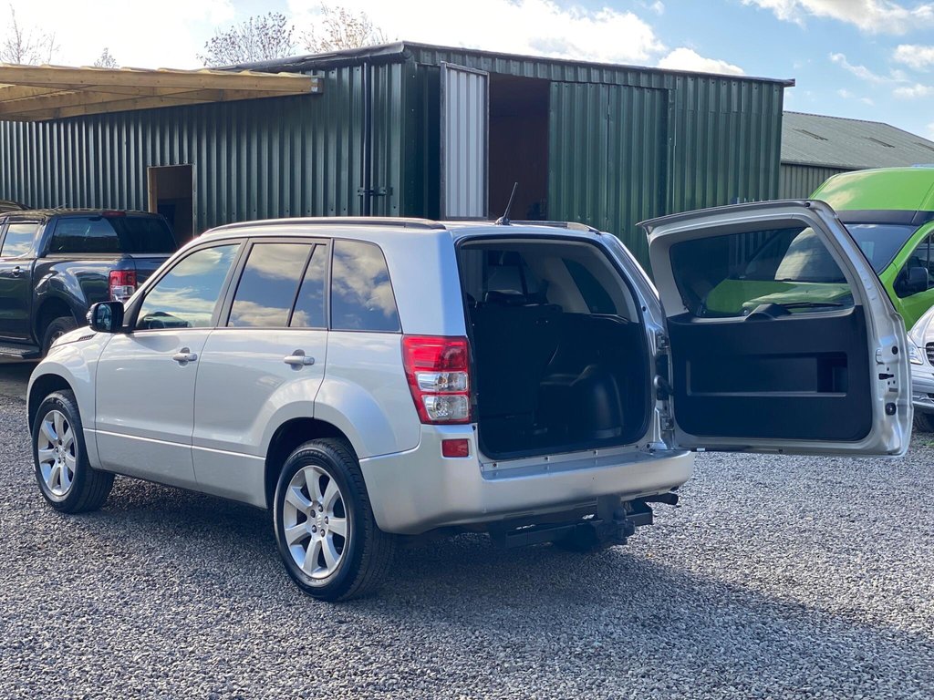Used Suzuki Grand Vitara 2011 for sale - 76631844: Photo 8
