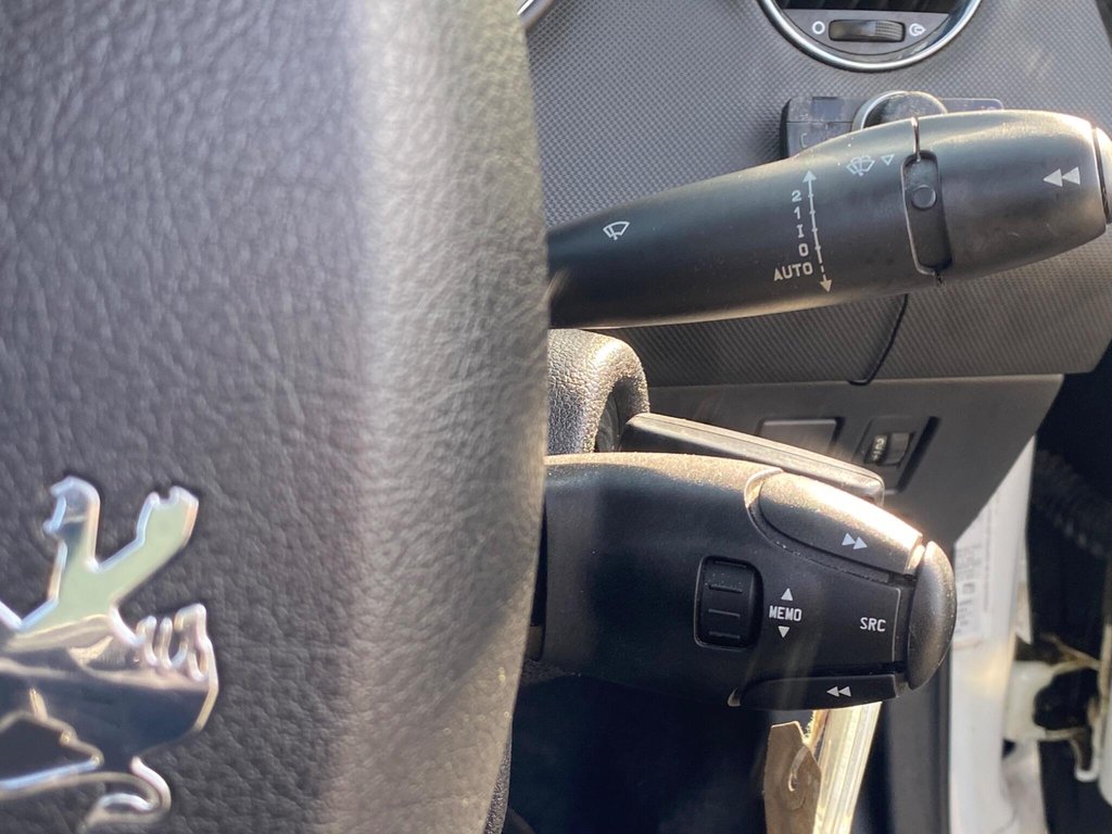 Used Peugeot 308 2010 for sale - 77673449: Photo 45