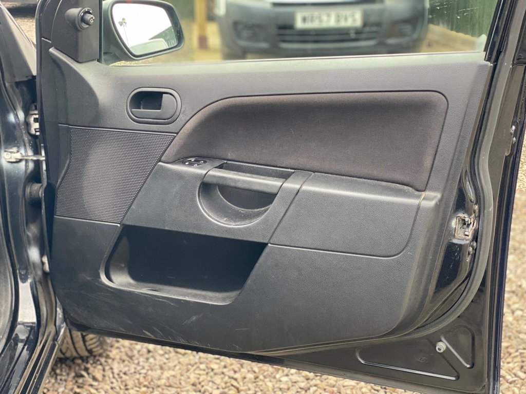 Used Ford Fiesta 2007 for sale - 77072583: Photo 41