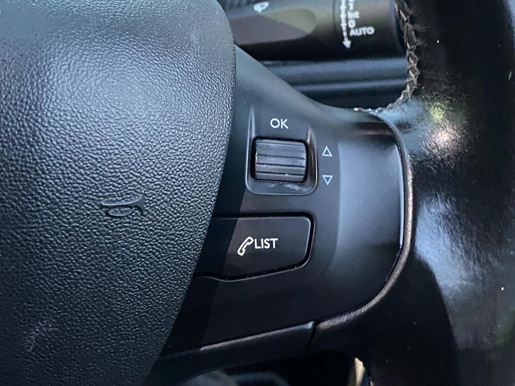 Used Peugeot 2008 2015 for sale - 77236390: Photo 29