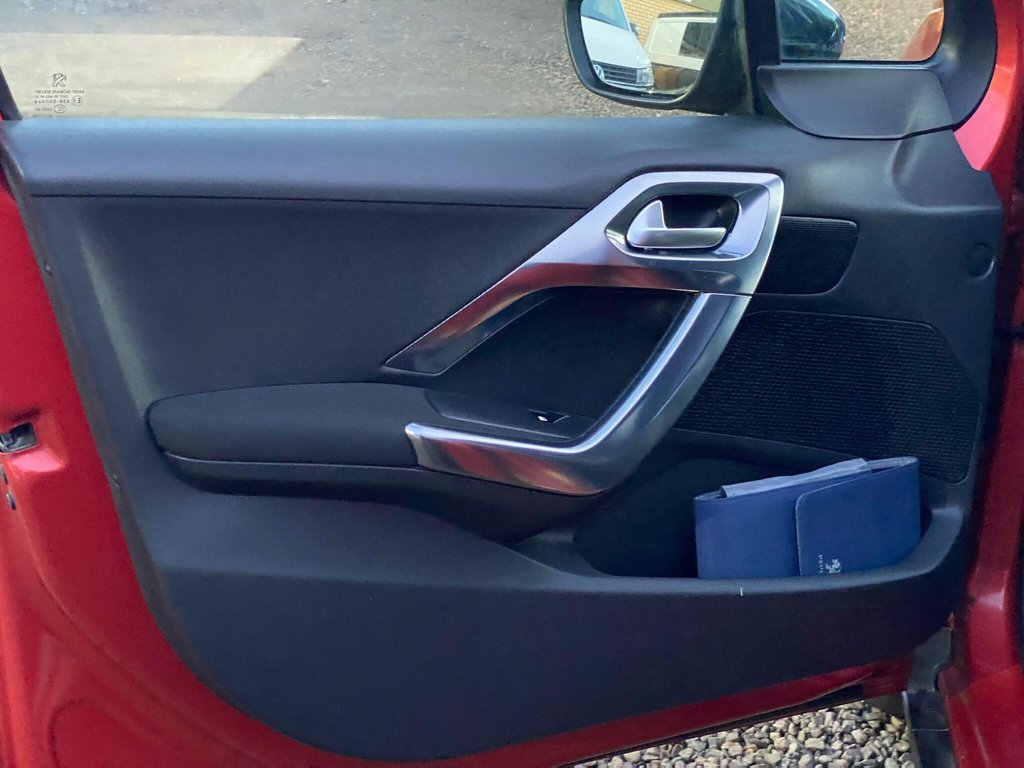 Used Peugeot 2008 2015 for sale - 77236390: Photo 38