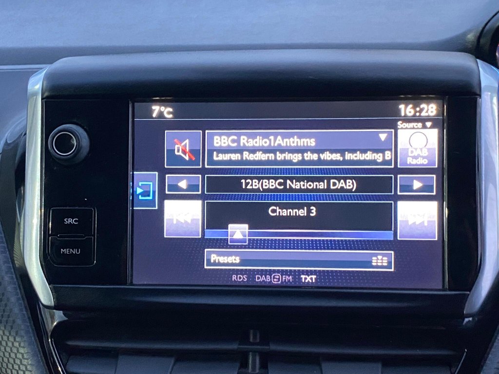 Used Peugeot 2008 2015 for sale - 77236390: Photo 9