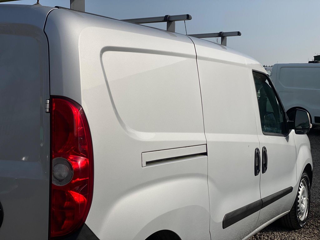 Used Vauxhall Combo 2018 for sale - 77780727: Photo 30