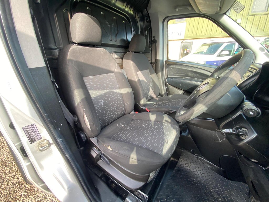 Used Vauxhall Combo 2018 for sale - 77780727: Photo 33