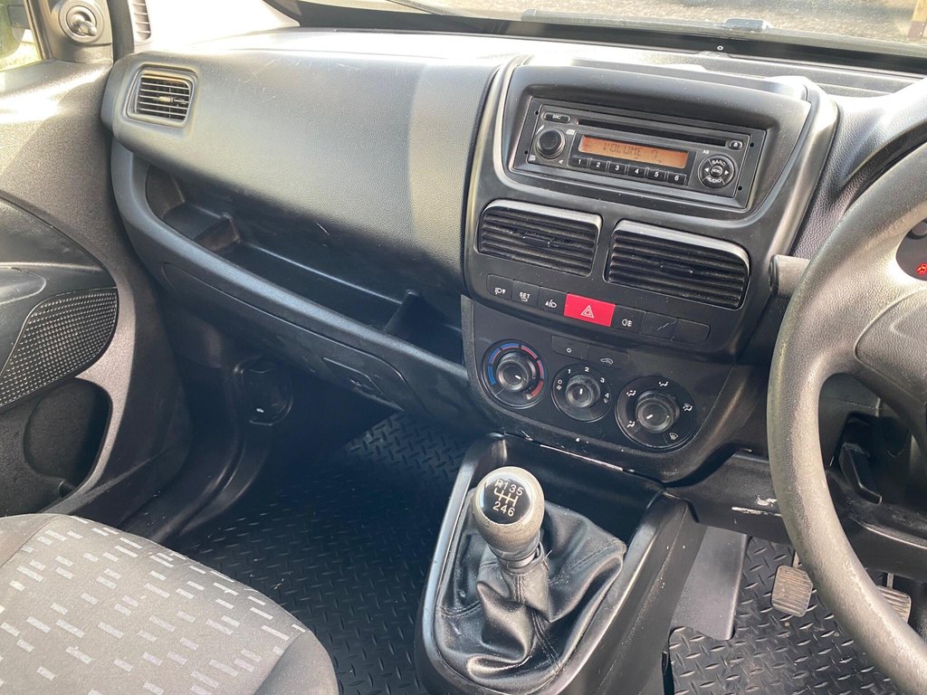 Used Vauxhall Combo 2018 for sale - 77780727: Photo 34