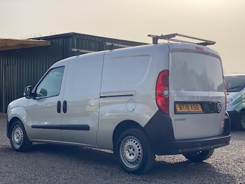 Used Vauxhall Combo 2018 for sale - 77780727: Photo