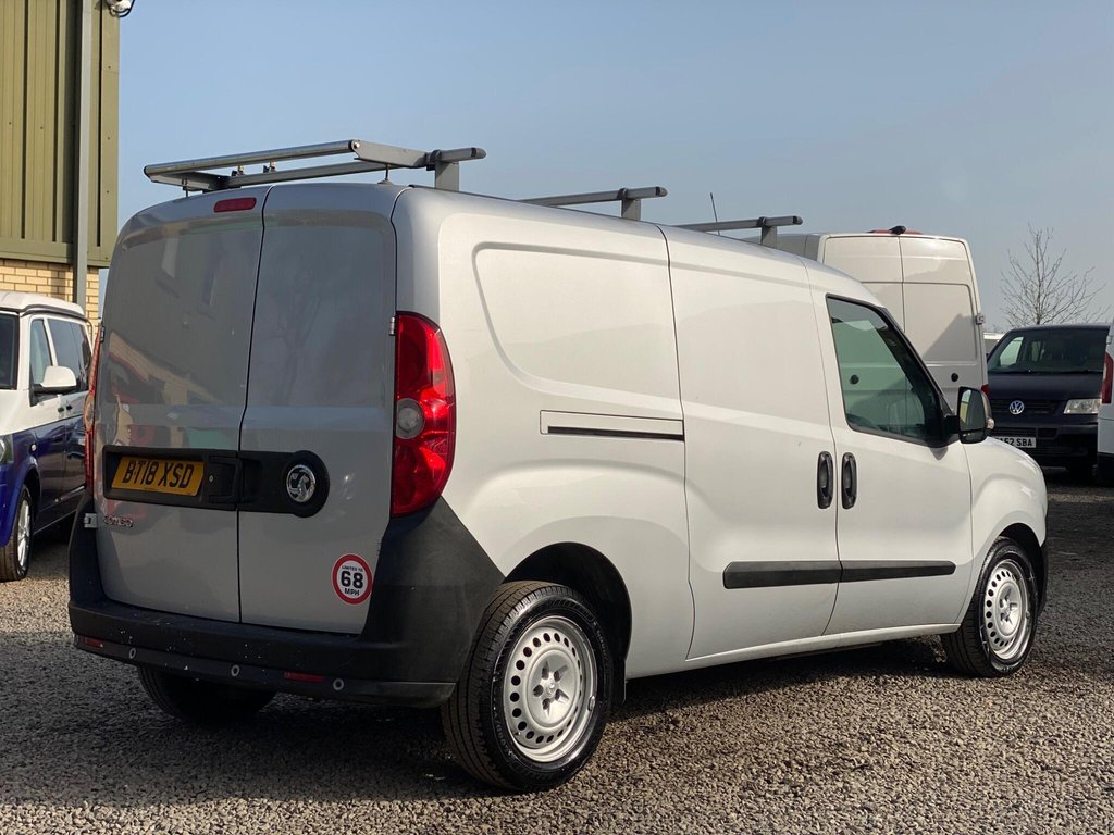 Used Vauxhall Combo 2018 for sale - 77780727: Photo 5