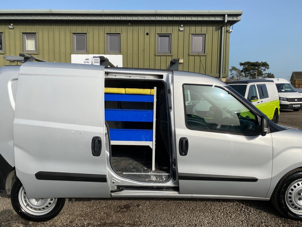 Used Vauxhall Combo 2018 for sale - 77780727: Photo 8