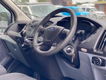 Used Ford Transit 2018 for sale - 78912618: Photo