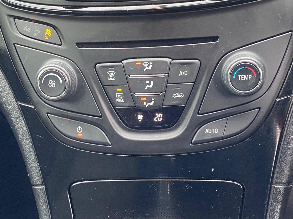 Used Vauxhall Insignia 2015 for sale - 77547082: Photo 33