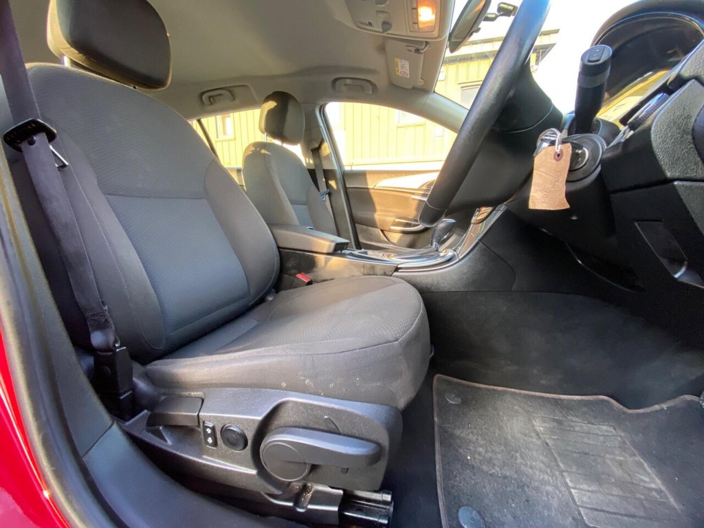 Used Vauxhall Insignia 2015 for sale - 76124255: Photo 28