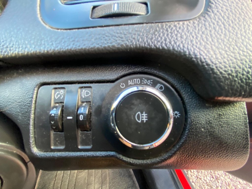 Used Vauxhall Insignia 2015 for sale - 76124255: Photo 38