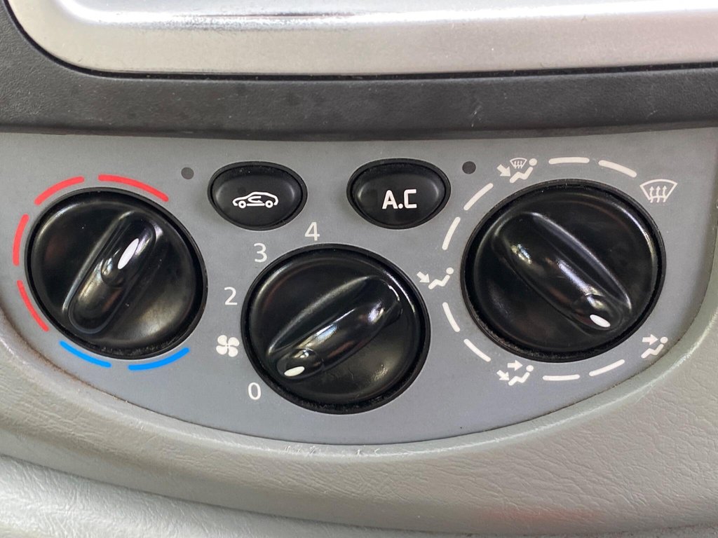 Used Vauxhall Vivaro 2012 for sale - 77205513: Photo 26