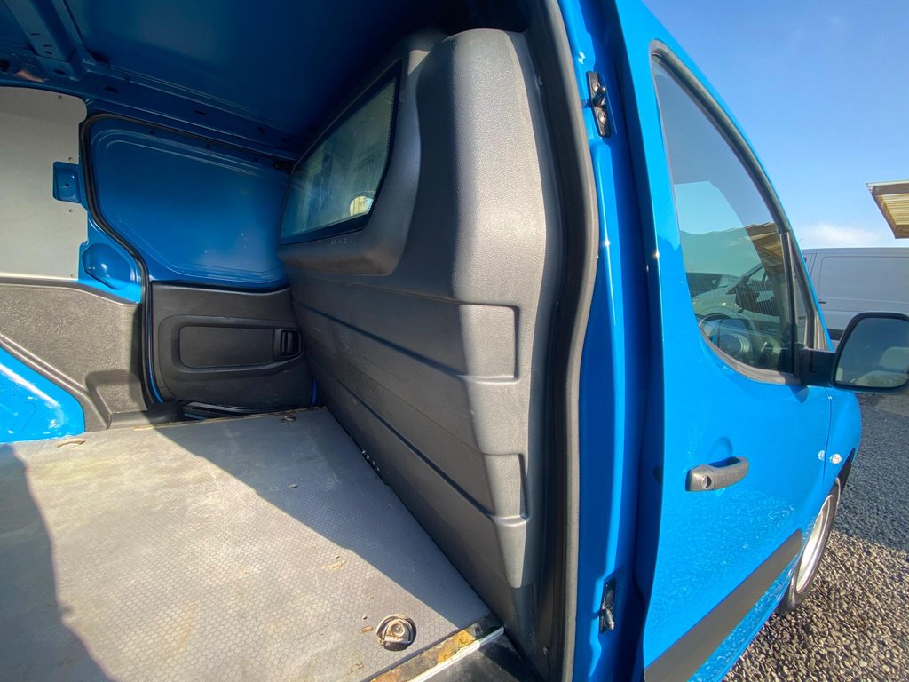 Used Peugeot Partner 2016 for sale - 77755221: Photo 12