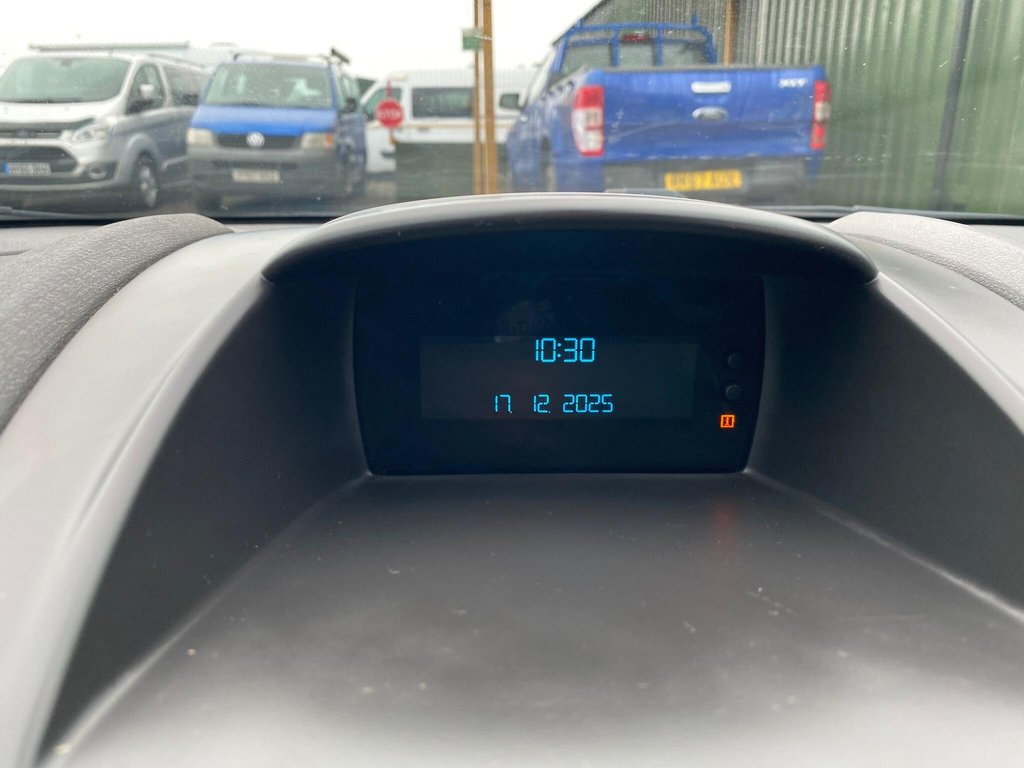 Used Ford Fiesta 2015 for sale - 76977490: Photo 32