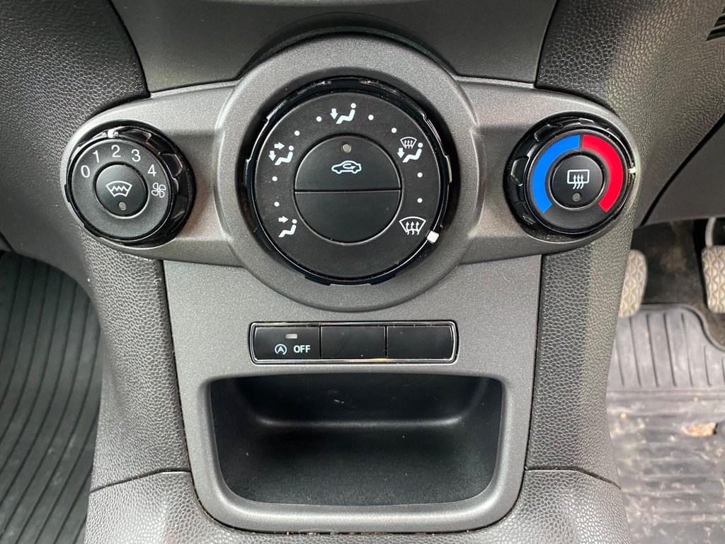 Used Ford Fiesta 2015 for sale - 76977490: Photo 35