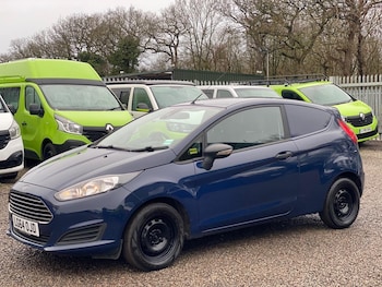Used Ford Fiesta 2015 for sale - 76977490: Photo