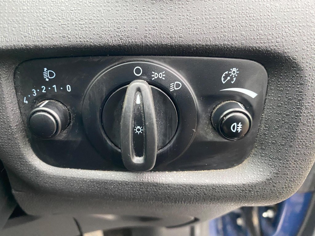 Used Ford Fiesta 2015 for sale - 76977490: Photo 41