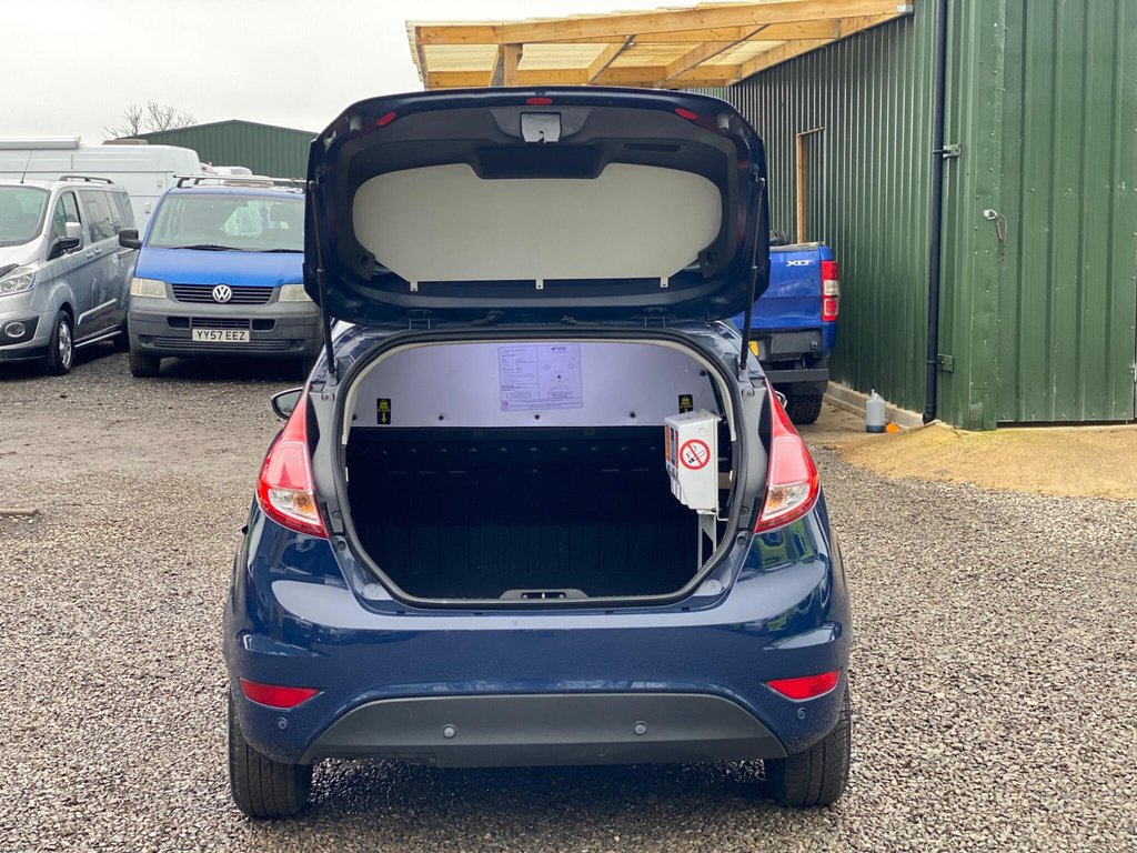 Used Ford Fiesta 2015 for sale - 76977490: Photo 44