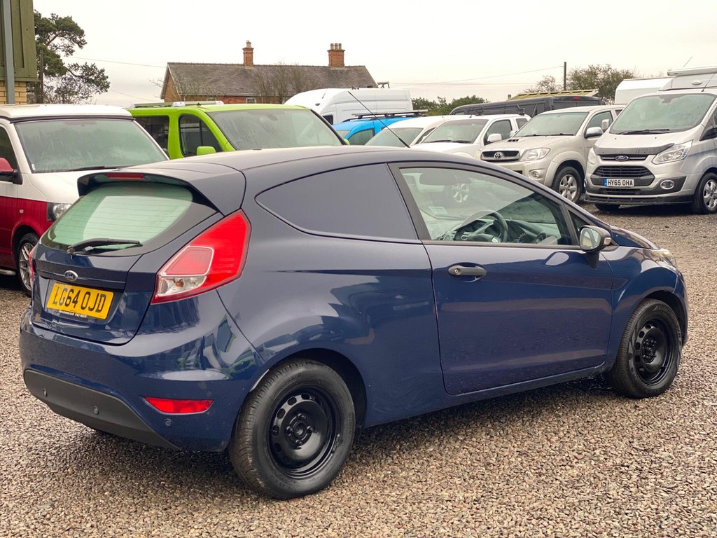 Used Ford Fiesta 2015 for sale - 76977490: Photo 5