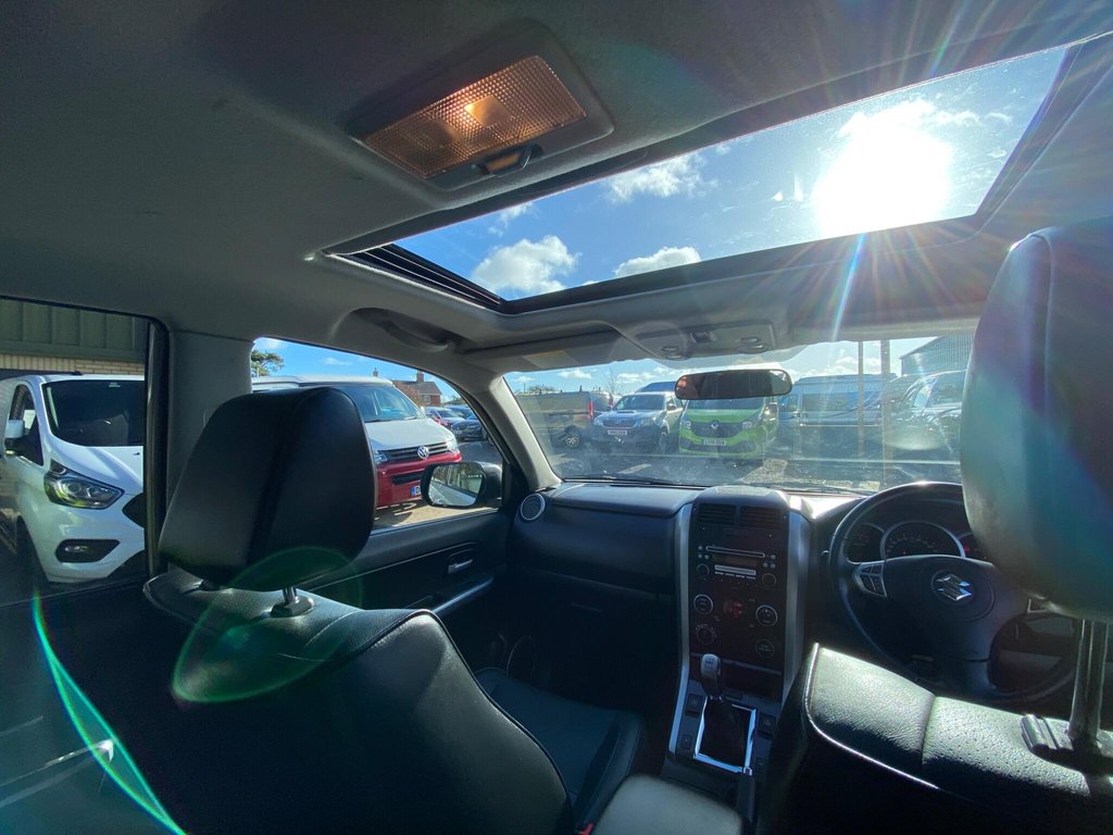 Used Suzuki Grand Vitara 2011 for sale - 76439080: Photo 32