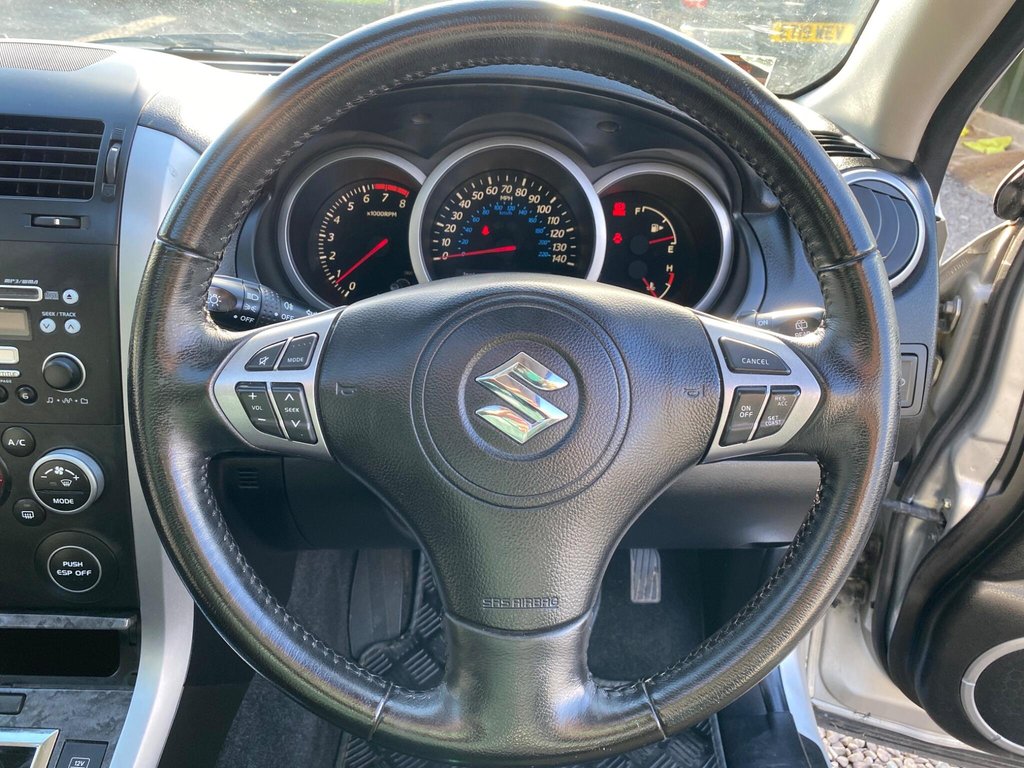 Used Suzuki Grand Vitara 2011 for sale - 76439080: Photo 34