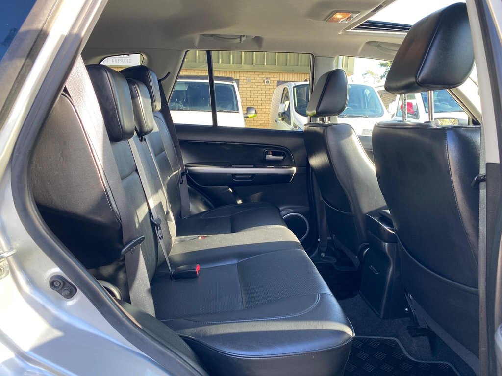 Used Suzuki Grand Vitara 2011 for sale - 76439080: Photo 41