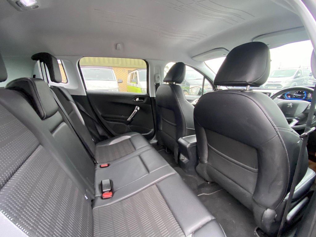 Used Peugeot 2008 2014 for sale - 77293177: Photo 10
