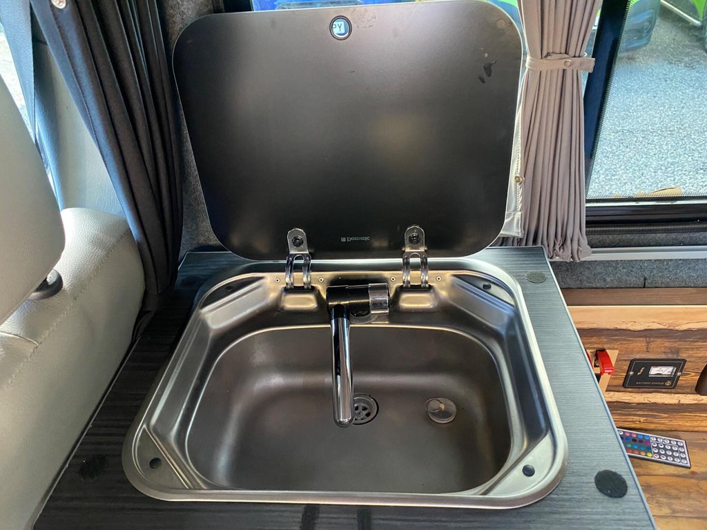 Used Vauxhall Vivaro 2011 for sale - 77280750: Photo 44