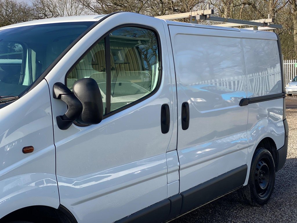 Used Vauxhall Vivaro 2011 for sale - 77397269: Photo 27